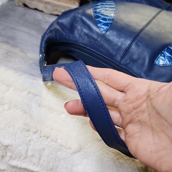 CHI brand leather handbag - Picture 7 of 14